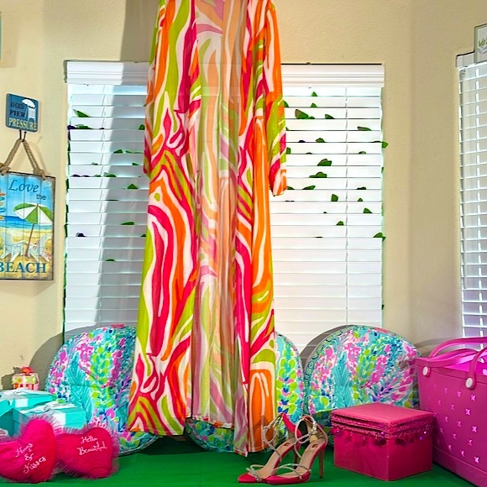 No. 1 Los Angeles bold 60’s print open front duster or swimsuit coverup